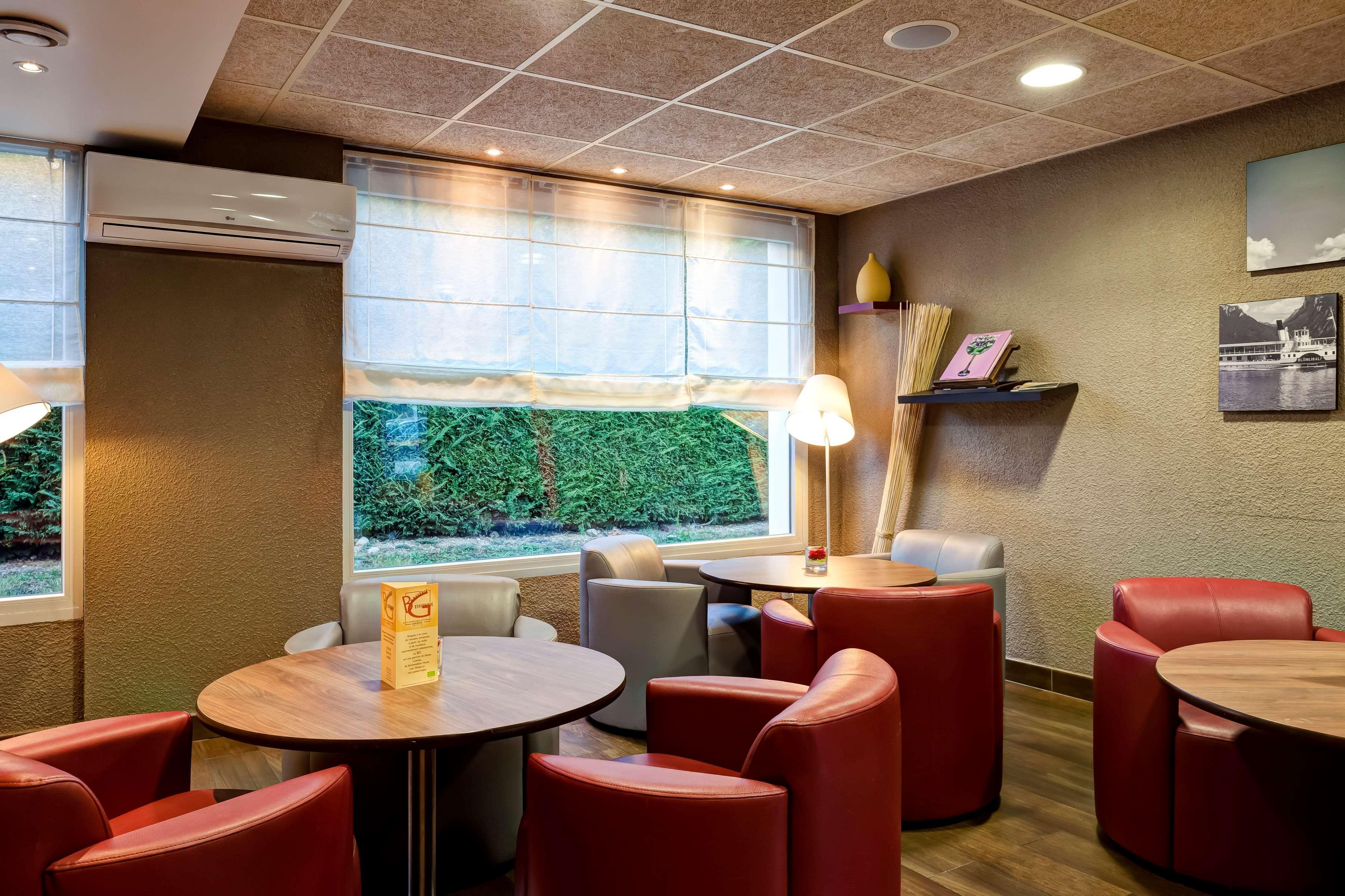 Campanile Geneve - Ferney-Voltaire Hotel Exterior foto