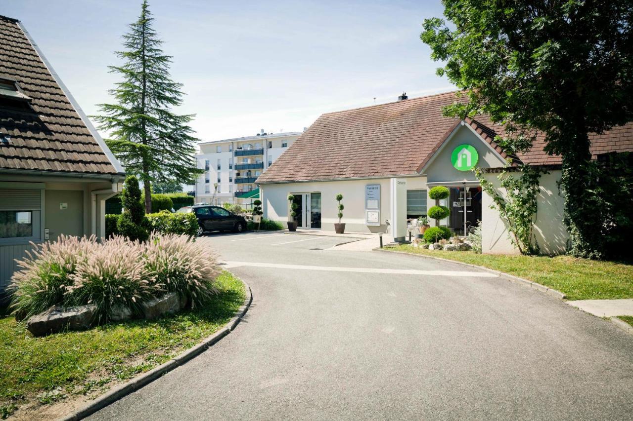 Campanile Geneve - Ferney-Voltaire Hotel Exterior foto